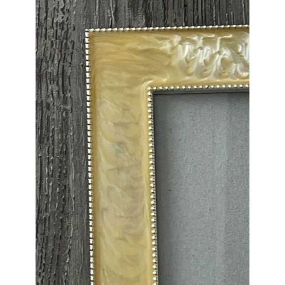 Pearl Resin 8x10 Picture Frame w/ Rhinestones Elegant Ivory Decor - Picture 6 of 7